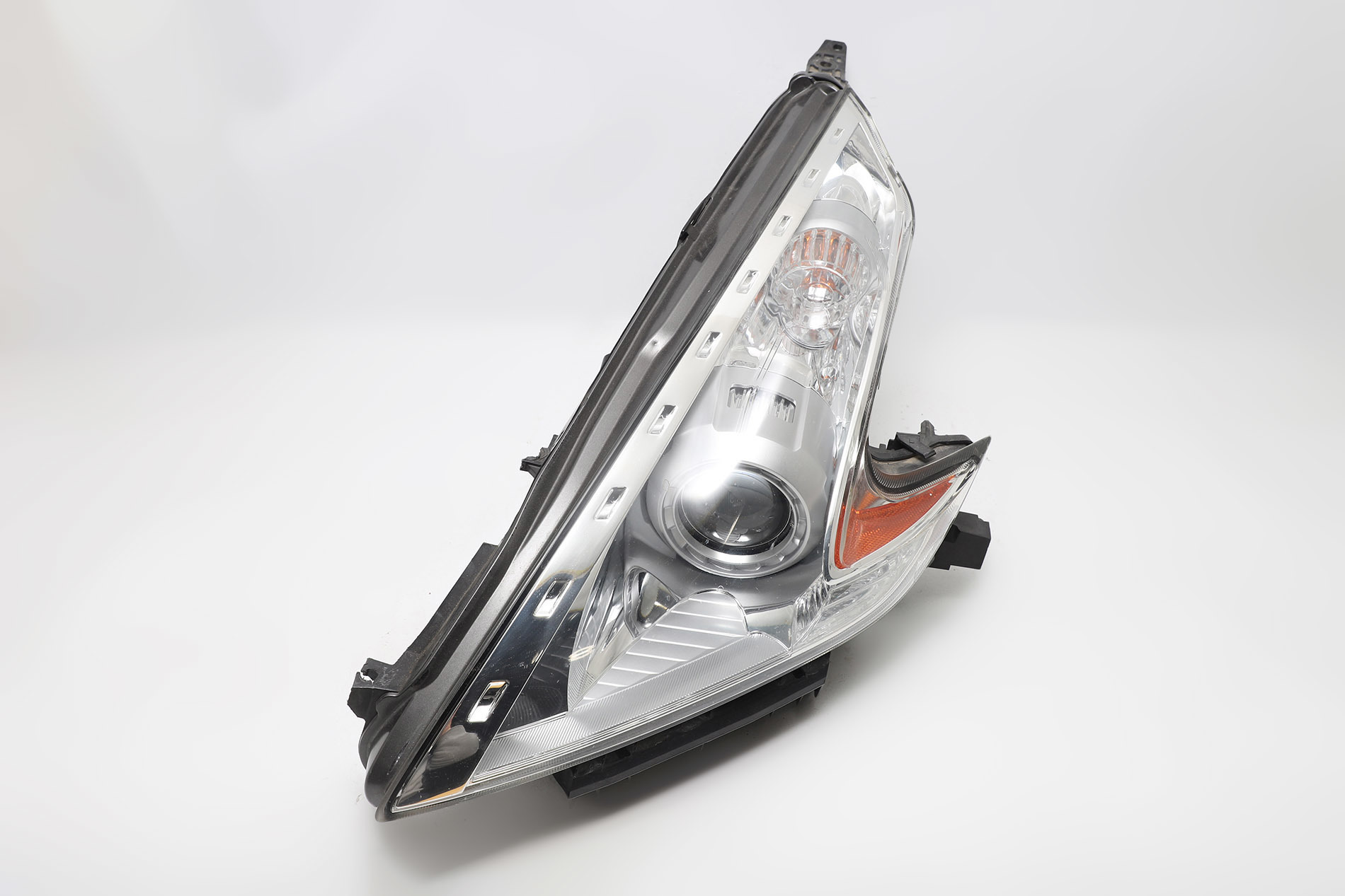 OEM Left Headlight Assembly 26060-1EA0C — 2009–18 370Z